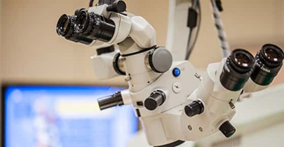 Image of medical eye equipment.